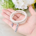 Personalizada Perla Rhinestone Cruz Bouquet Charm con Texto Aniversario Ducha Nupcial Regalo de boda para la novia