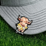 Personalised Highland Cow Birth Flower Magnetic Hat Clip Golf Ball Marker with Name Game Day Golf Club Birthday Gift for Golf Lover