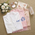 Personalisierte gesticktes Monogramm Satin Spitze-Trim Robe Braut Dusche Bachelorette Party Geschenk für Braut Brautjungfer