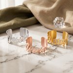Bracciale personalizzato con nome multicolore con stile di carattere 1-5 Regalo di compleanno e anniversario da indossare quotidianamente per donne e uomini