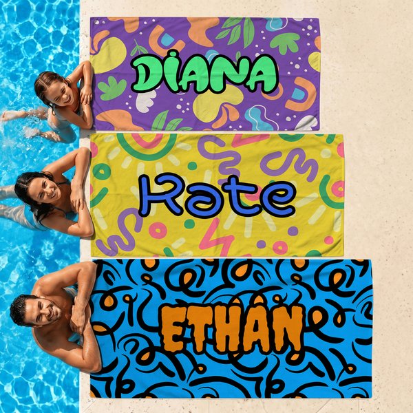 Personalisiertes Strandtuch mit abstraktem Graffiti-Design und Namen | übergroß und schnelltrocknend | Geburtstag Partygeschenk für Freunde Familie