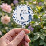 Chinoiserie Personalizada Floral Insignia Carrete con la Inicial y la Insignia Buddy Cumpleaños Apreciación Regalo para Enfermera Doctora