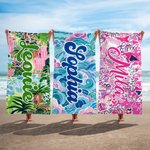 Personalisiertes Strandtuch mit Allover-Aquarell-Muster | verschiedene künstlerische Schriftarten | Sommerausflug Geburtstag Geschenk für Freunde