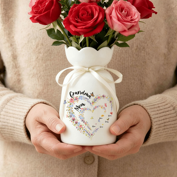 Personalized Heart Birth Flower Ceramic Vase with 2-10 Names Home Decor Daily Use Birthday Gift for Mom Grandma