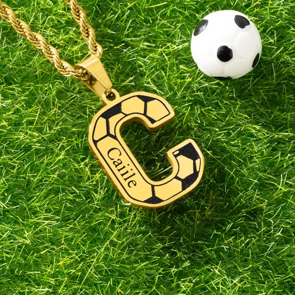 Personalisierte Fußball Design Initial Halskette mit Namen Spieltag Geburtstag Weltmeisterschaft Geschenk für Fußballspieler Liebhaber