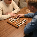 Spersonalizowany zestaw do gry w backgammona ze skóry PU z imieniem i nazwiskiem Urodzinowy prezent na wieczór gier planszowych dla graczy Mężczyźni