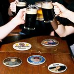 Cerveza Personalizada Foto Cuadrado Redondo Posavasos de Cerámica con Nombre Número y Texto Café Bar Decoración del Hogar Cumpleaños Regalo para la Familia Amigo