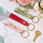 Personalisierte Geburt Blume PU Leder Multicolor Schlüsselanhänger mit Namen Hochzeit Party Geburtstag Jahrestag Geschenk für sie