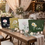 Bolso tote vintage de pana de gran capacidad con flor del mes de nacimiento personalizada y nombre; regalo de boda o cumpleaños para una amiga de la novia