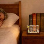 Luz nocturna LED personalizada con nombre apellido y base de madera regalo de agradecimiento para profesores en el Día del Maestro