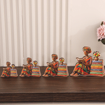 Personalisierte afroamerikanischen Lesen Frau hölzerne Ornament mit Namen Home Decor Afrozentrische Geschenk für Frauen Bücherwürmer Buchliebhaber