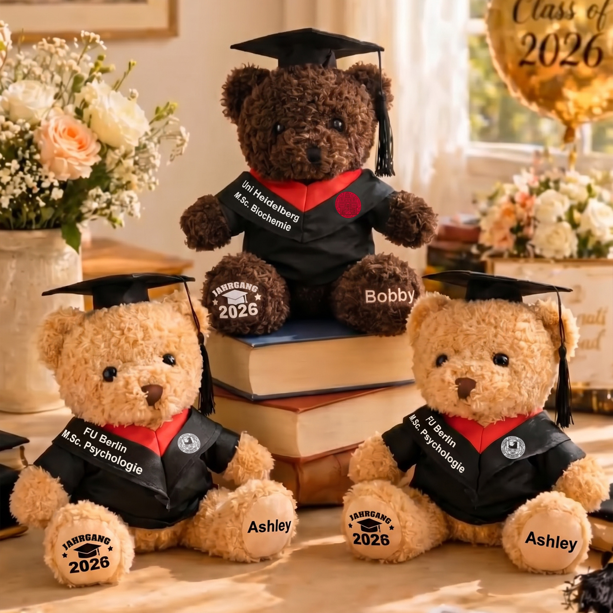 Personalisierter Niedlicher Absolventenhut Plüsch Teddybär mit Namen und Uni-Wappen Schule Abschluss Geschenk für Kinder Absolventen der Klasse 2026