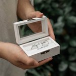 Boîte à bagues en bois personnalisée avec noms et date - Cadeau de mariage fiançailles pour couple de mariés
