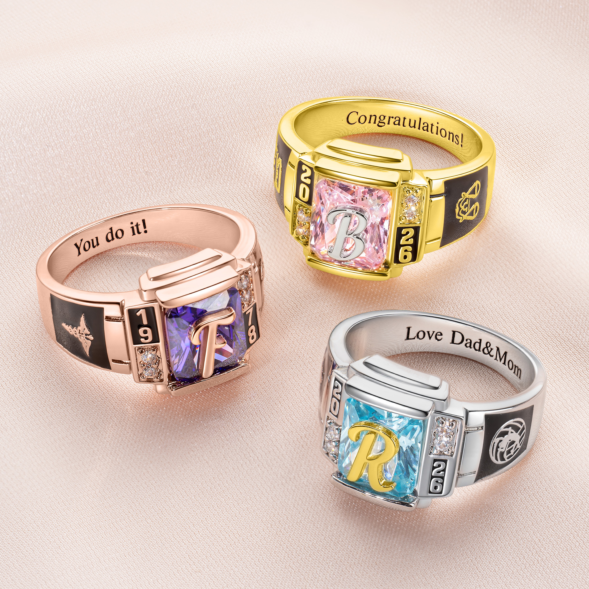 Personalisierter Abschlussring aus Sterlingsilber mit Geburtsstein, Abschlusssymbol, Initialen, Text und Jahreszahl – zierlicher Schmuck als Geschenk zur Abschlussfeier für Absolventen