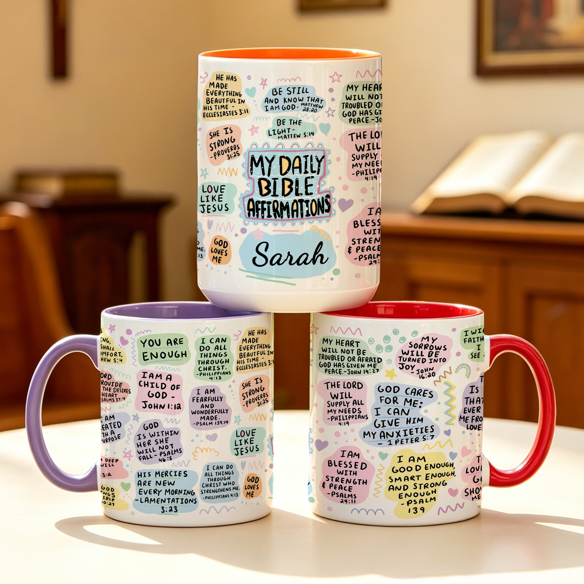 Personalisierte Keramiktasse mit täglichen Bibel-Affirmationen, Namen und Untersetzer – Geburtstags-, Glaubens- und Ermutigungsgeschenk sowie Taufgeschenk für Christen