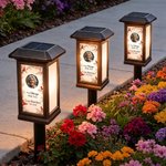 Lámpara solar impermeable de jardín con foto personalizada de un cardenal y un arreglo floral, con nombre y año; decoración para jardín, patio o cementerio; regalo conmemorativo para la familia