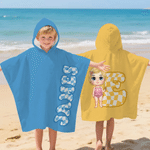 Individuell gestaltetes, farbenfrohes Strandhandtuch mit Kapuze und Schachbrettmuster sowie Comic-Figuren, schnell trocknend, mit Namen – Strandparty- und Geburtstagsgeschenk für Kinder und die ganze 