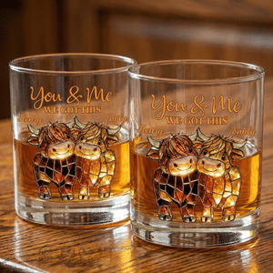 Personalised 10oz Stained Glass Style Highland Cow You and Me We Got This Whisky Glass with Name Wedding Anniversary Gift for Drinkers Couple
