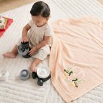 Personlig strikket babyteppe med mallardand, siv og initialer, med brodert navn – interiørdekorasjon, bursdags- og baby shower-gave til nyfødte og nybakte foreldre