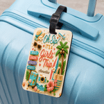Personalisierter, farbenfroher Kofferanhänger von „Oh Sip It“ mit der Aufschrift „It’s a Girl’s Trip“ und Namen – das perfekte Geschenk für Sommerurlaub, Reisen, Geburtstage, Reisende, beste Freundinn