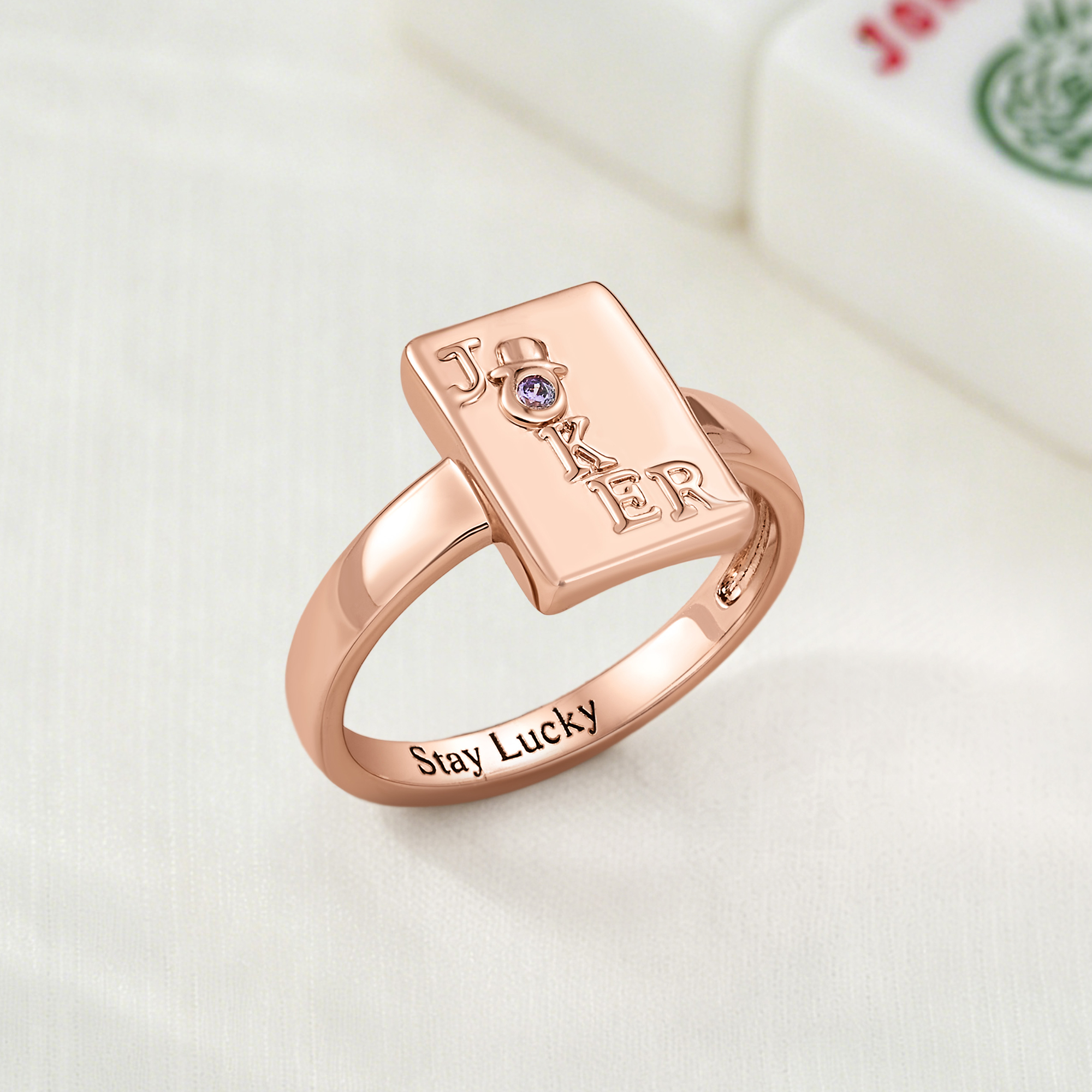 Individuell gestalteter Joker-Mahjong-Ring mit Geburtsstein und Namen – Mahjong-Nacht – Geschenk zum Jahrestag, Geburtstag oder Schulabschluss für sie
