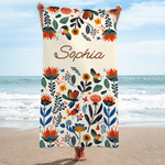 Individuell gestaltetes, farbenfrohes Strandtuch im Folk-Art-Stil mit Blumenmuster, übergroß und schnell trocknend – mit Namen – Geschenk für den Sommerurlaub, die Poolparty oder für eine Freundin