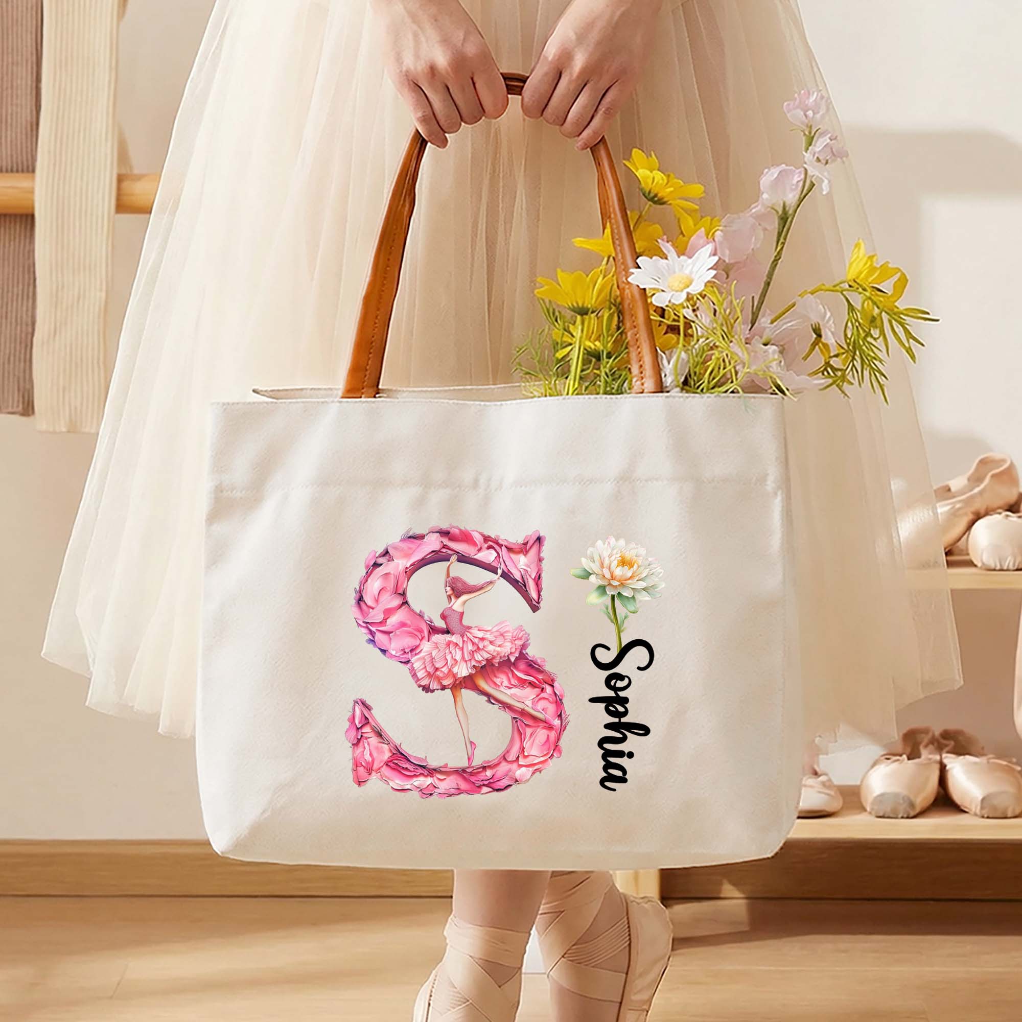 Personalisierte Canvas-Tragetasche mit Blumenmuster, Ballerina-Motiv, Initialen und Geburtsblume – großes Fassungsvermögen – mit Namen – Geschenk zum Geburtstag oder Jubiläum für Ballettliebhaberinnen
