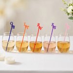 Personalisierte mehrfarbige Rührstäbchen für Getränke – Cocktail-Rührstäbchen mit Initialen, 15er-Set – Cocktail-Anhänger, Hochzeits- und Verlobungsgeschenk für Paare und Jungvermählte