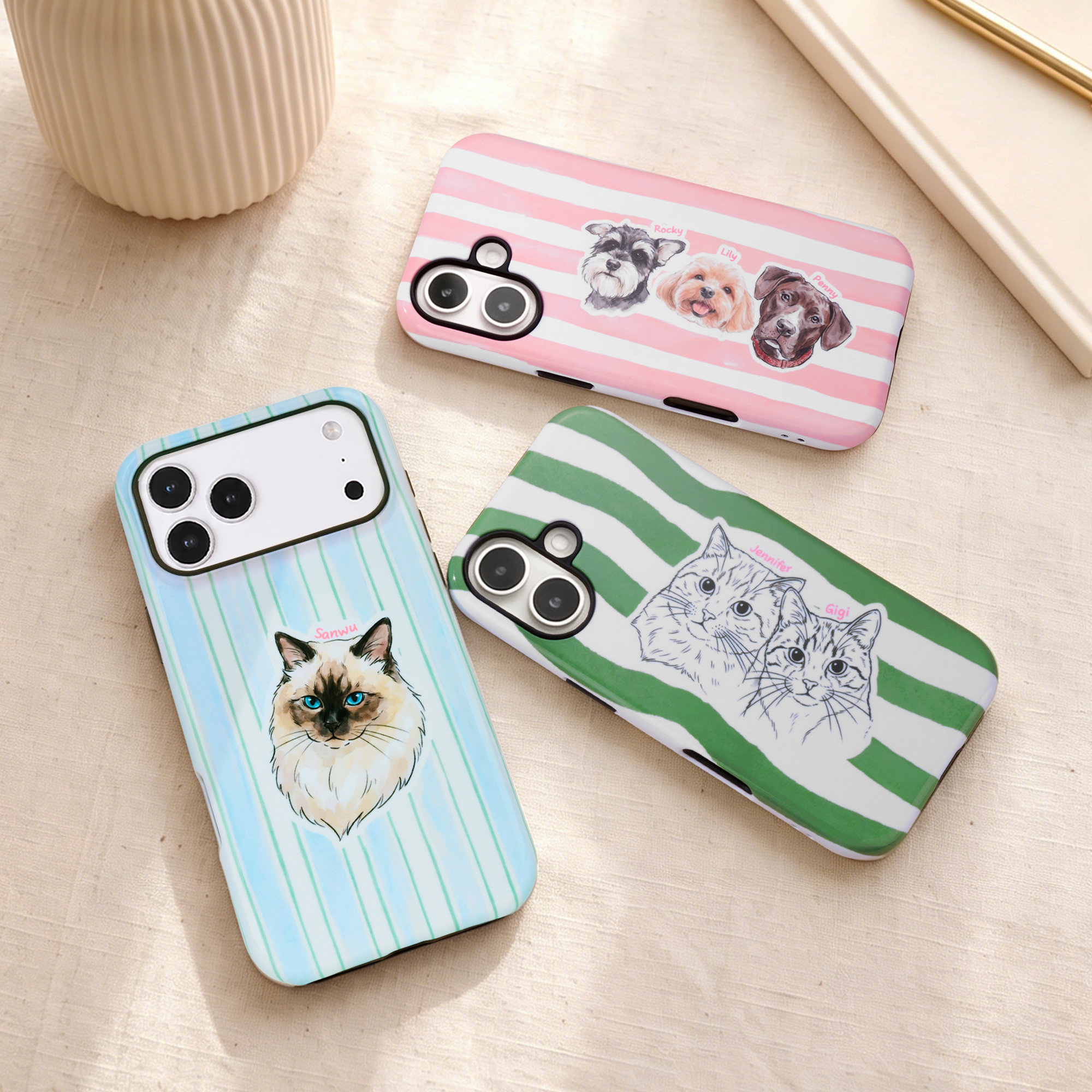 Individuell gestaltete, mehrfarbige, schmal geschnittene Handyhülle mit 1–3 Tierfotos im Streifenmuster und Namen für das iPhone – ein Gedenk- und Geburtstagsgeschenk für Hunde- und Katzenliebhaber