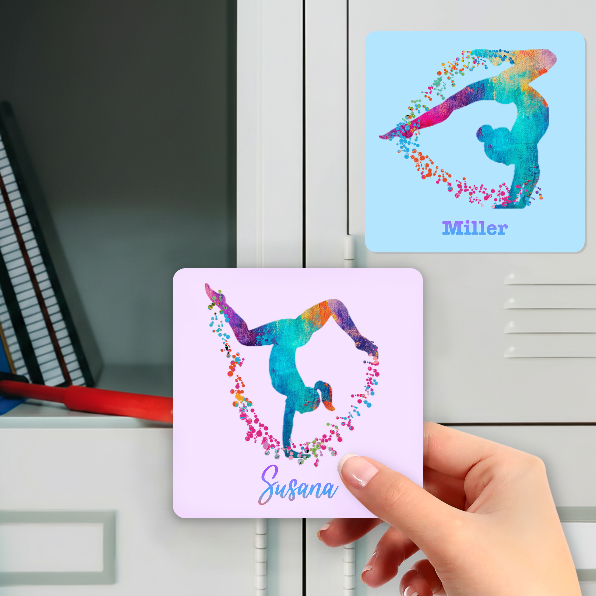 Personalisierter Regenbogen-Sportfiguren-Silhouette-Schrankmagnet mit Namen – Wohnaccessoire, Geburtstags- oder Spieltagsgeschenk für Sportfans