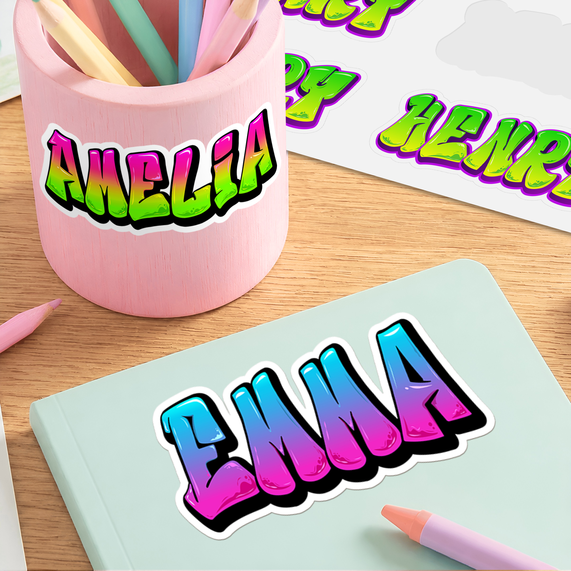 Individuell gestaltete, farbenfrohe, wasserfeste und strapazierfähige Graffiti-Aufkleber mit Namen – als Geschenk zum Schulanfang oder Geburtstag für Jungen und Mädchen sowie Schüler*innen