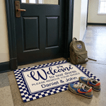 Zerbino antiscivolo personalizzato di benvenuto nel nostro dormitorio, con testo e nome – Decorazione per dormitorio universitario – Per uso quotidiano – Regalo di inizio anno accademico per studenti 