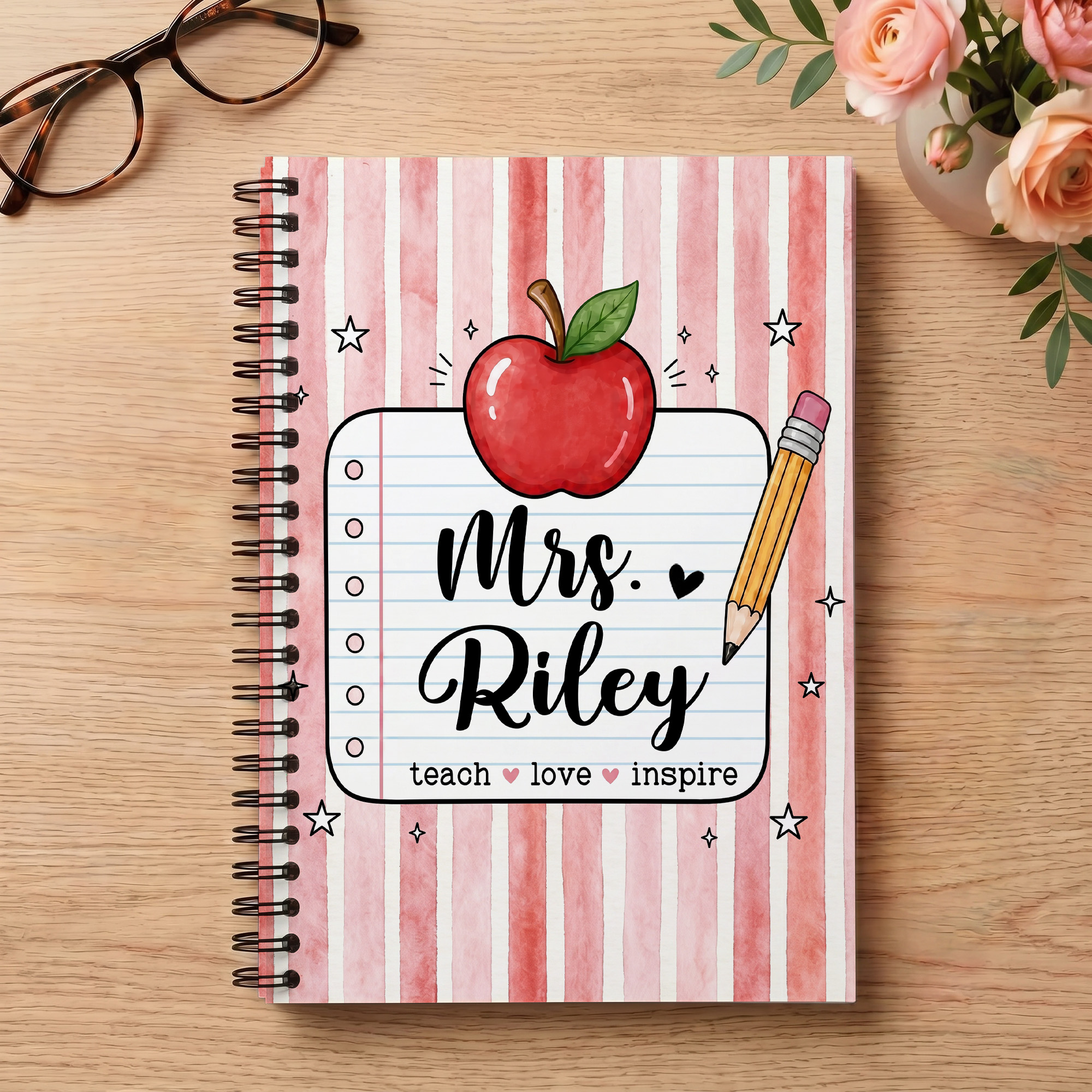 Personalisiertes „Teach Love Inspire“-Notizbuch im A5-Format mit Spiralbindung für den Apple Pencil, mit Vornamen und Nachnamen – Geburtstags- und Lehrertagsgeschenk für Lehrer