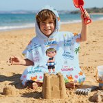 Personlig, söt strandhandduk med huva i tecknad stil och snabbtorkande material, med dykarfigur och namn – ett måste för sommarsemestern och resan, perfekt present till barn och familjen
