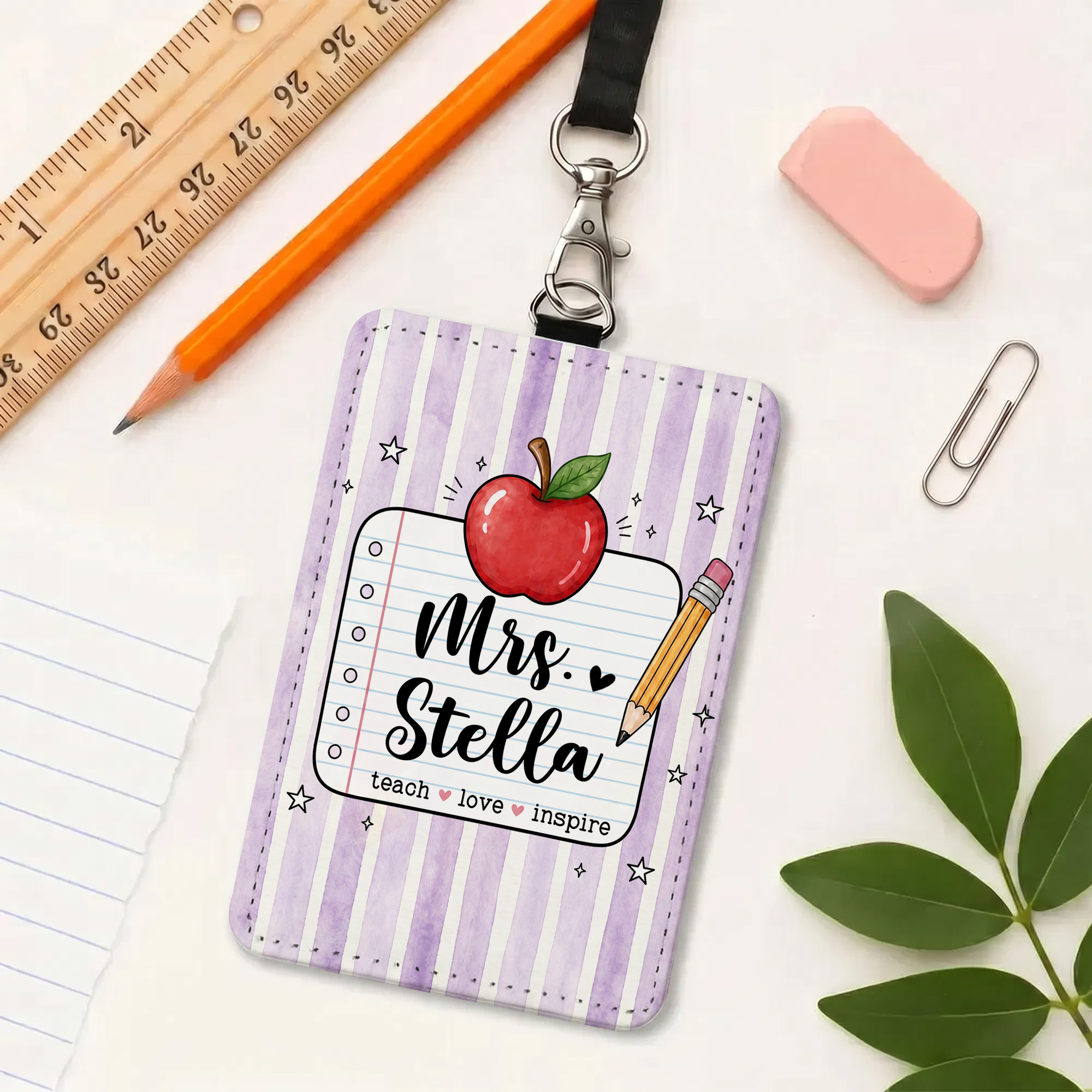 Personalisiertes „Teach Love Inspire“-Kartenetui aus PU-Leder für den Apple Pencil mit Text – Dankeschön-Geschenk für Lehrer zum Schulanfang und zum Lehrertag