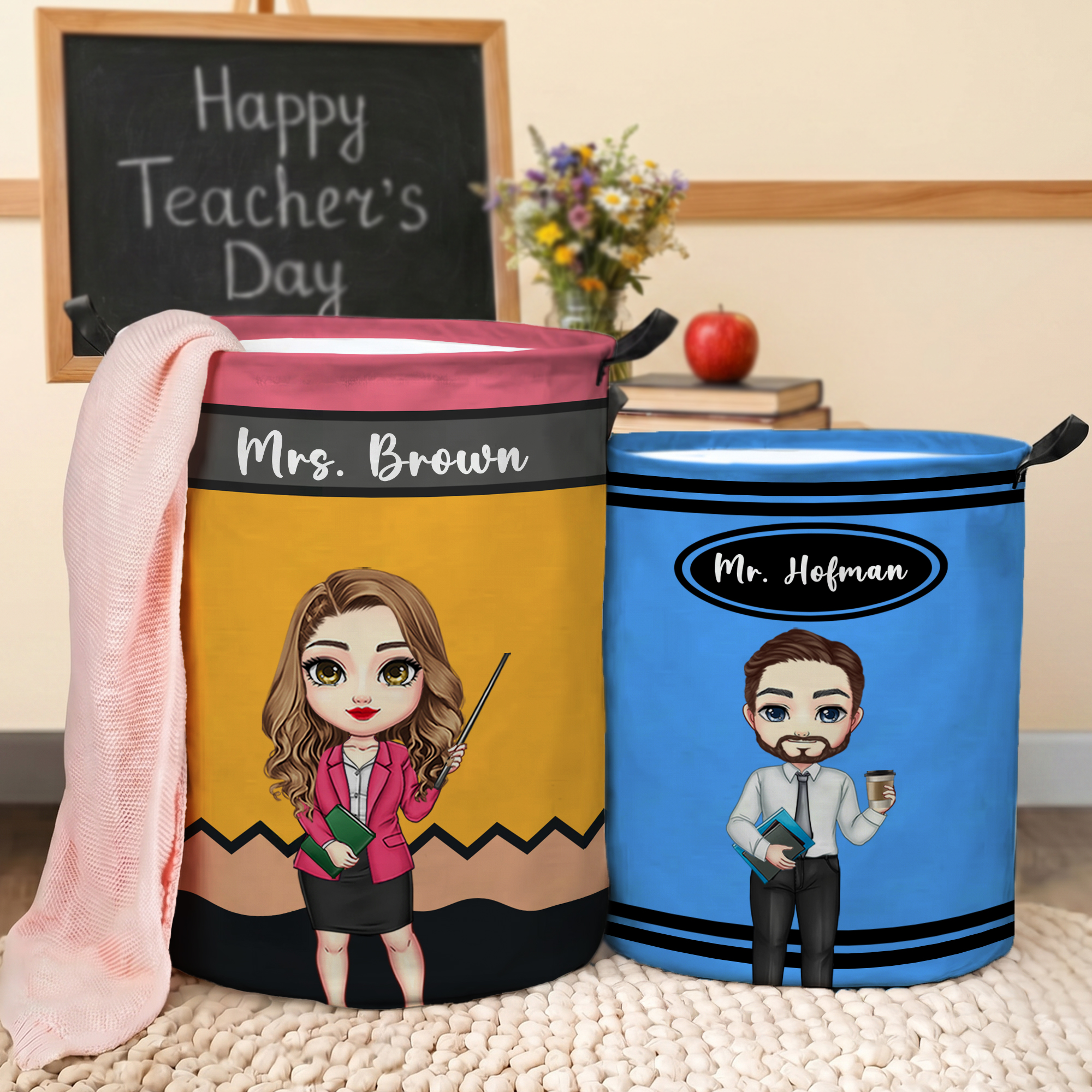 Großer Aufbewahrungskorb mit personalisierten Buntstiften und Comicfiguren, mit Aufschrift, für den täglichen Gebrauch, zum Schulanfang, als Geschenk zum Lehrertag für Lehrer und Pädagogen