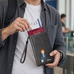 Portapasaportes personalizado de cuero PU con muñequera diseño de personaje de dibujos animados y nombre regalo de viaje y cumpleaños para viajeros