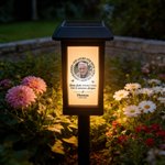 Personalisierte Solar-Gedenkleuchte mit Foto und Schmetterling | mit Namen und Jahr | Garten-Deko | Erinnerungsgeschenk für Familie und Freunde