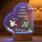 Veilleuse LED romantique personnalisée en forme de cœur avec tortue de mer, prénom et socle en bois – Décoration d'intérieur – Cadeau pour la Saint-Valentin ou un anniversaire de couple