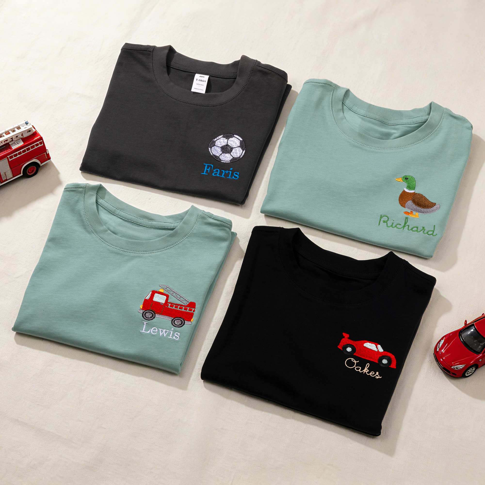 Individuell besticktes Kinder-T-Shirt aus 100 % Baumwolle mit „Engineering Cart“-Motiv und Namensstickerei – als Geschenk zum Schulanfang oder Geburtstag für Kinder und Eltern