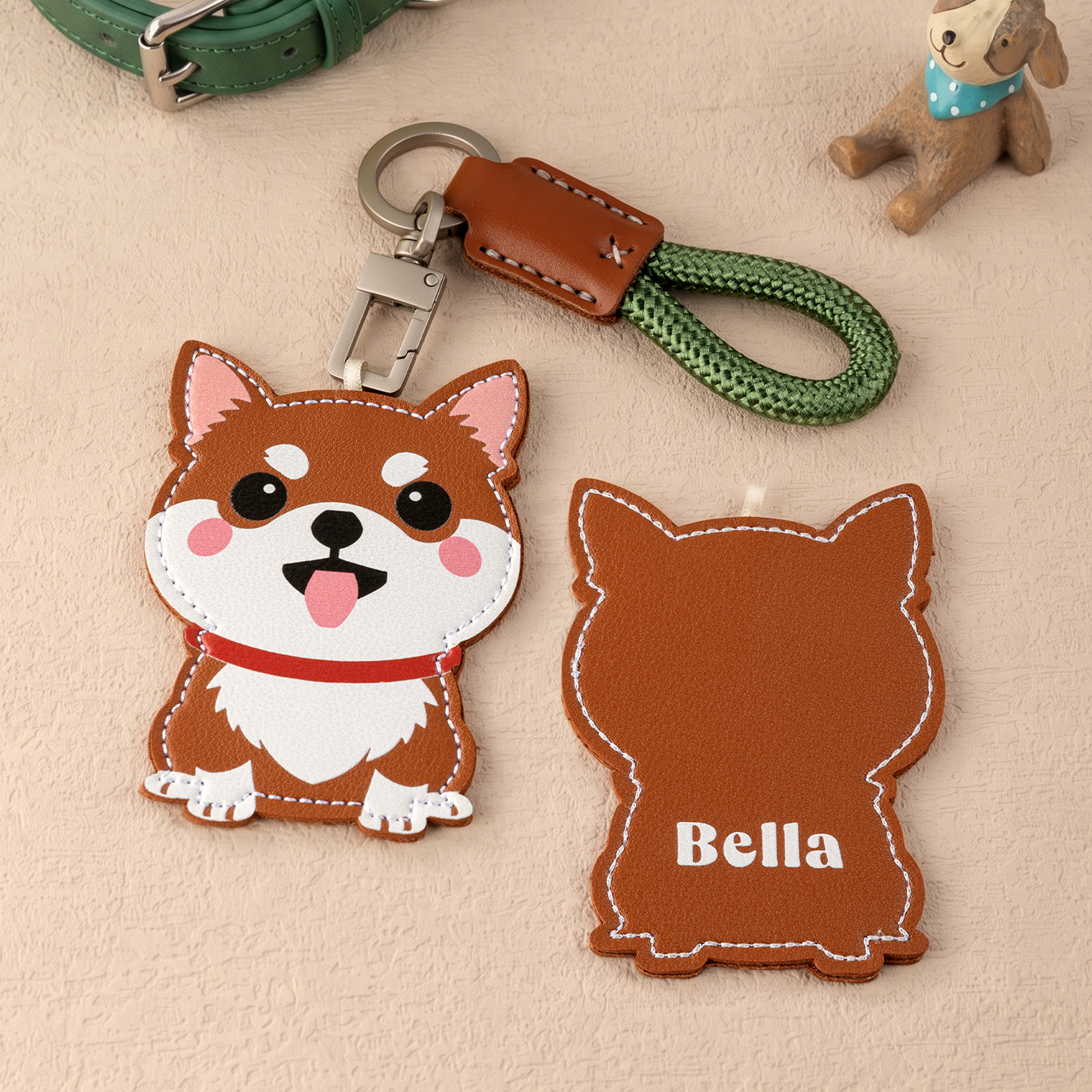 Personalisierte niedlichen Hund PU Leder Charme Schlüsselanhänger mit Namen täglichen Gebrauch Geburtstag Gotcha Day Memorial Geschenk für Tierliebhaber Besitzer