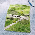 Personlig tennisracket – superabsorberande sporthandduk med namn – perfekt som present till tennisfantaster för utomhusaktiviteter, födelsedagar, tävlingar och träning