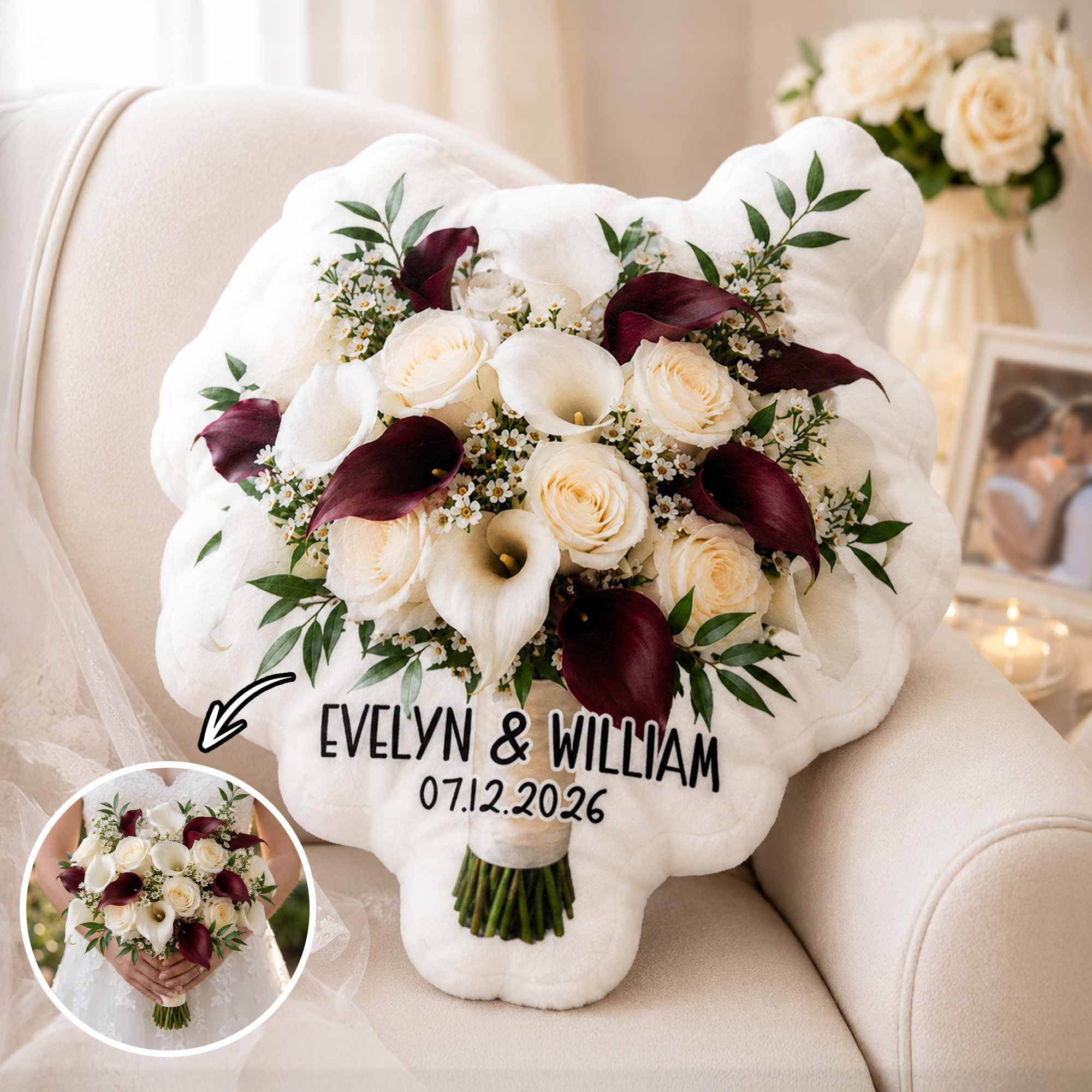 Individuell gestaltetes, weiches Zierkissen in Form eines Hochzeitsstraußes mit Namen und Datum – Wohnaccessoire und Geschenk zum Hochzeitstag für frisch verheiratete Paare