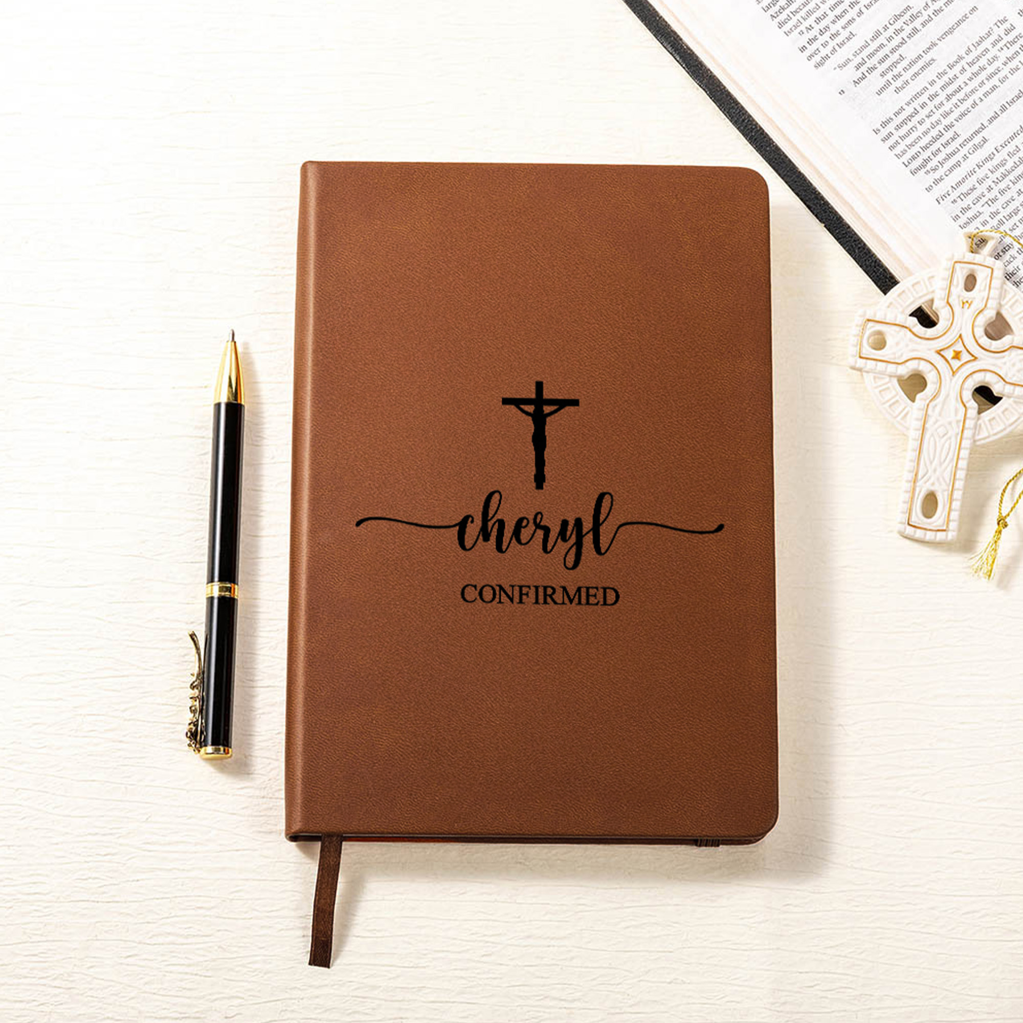 Personalisierte Kreuz Muster A5 PU Leder gefüttert Journal Notebook mit Namen und 100 Seiten Geburtstag Geschenk für Christian