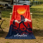 Toalla de playa deportiva personalizada con silueta de senderista y nombre regalo de cumpleaños y viaje de verano para amantes del senderismo