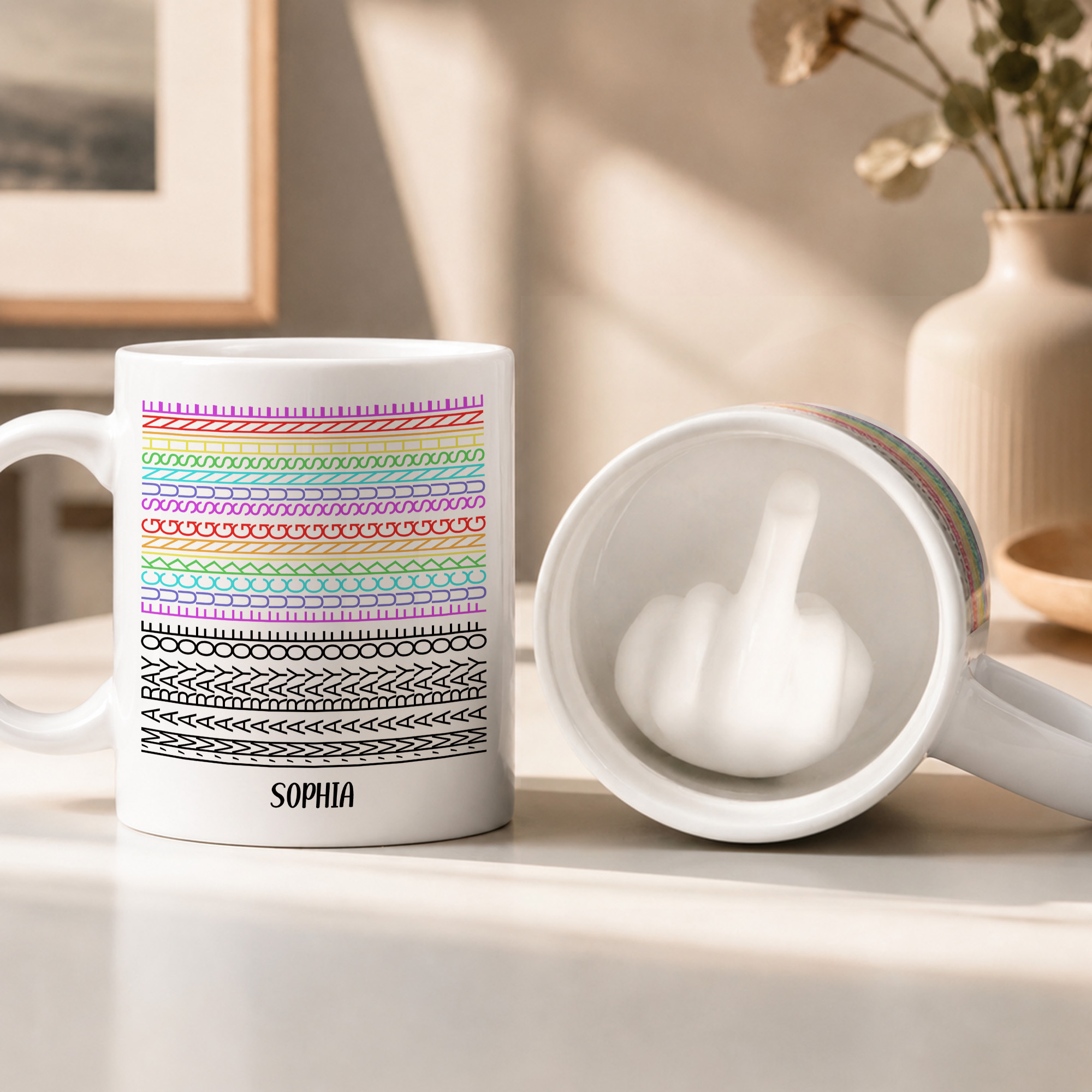 Personalisierte Keramiktasse „I'm A Ray of Fucking Sunshine“ mit Mittelfinger-Motiv, 11 oz, mit Namen – Alltagsgeschenk zum Geburtstag für Freunde und Kollegen