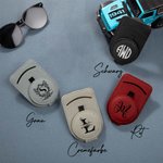 Personalisierter PU-Leder Multifunktionaler Monogramm Auto Magnetischer Clip Sonnenbrillenhalter Alltäglich Geburtstag Geschenk für Autobesitzer