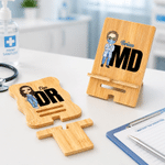Support de téléphone en bois personnalisé « Docteur / Infirmière » avec illustration de bande dessinée et prénom – Cadeau de remerciement pour la Semaine des infirmières, destiné aux médecins, infirmi