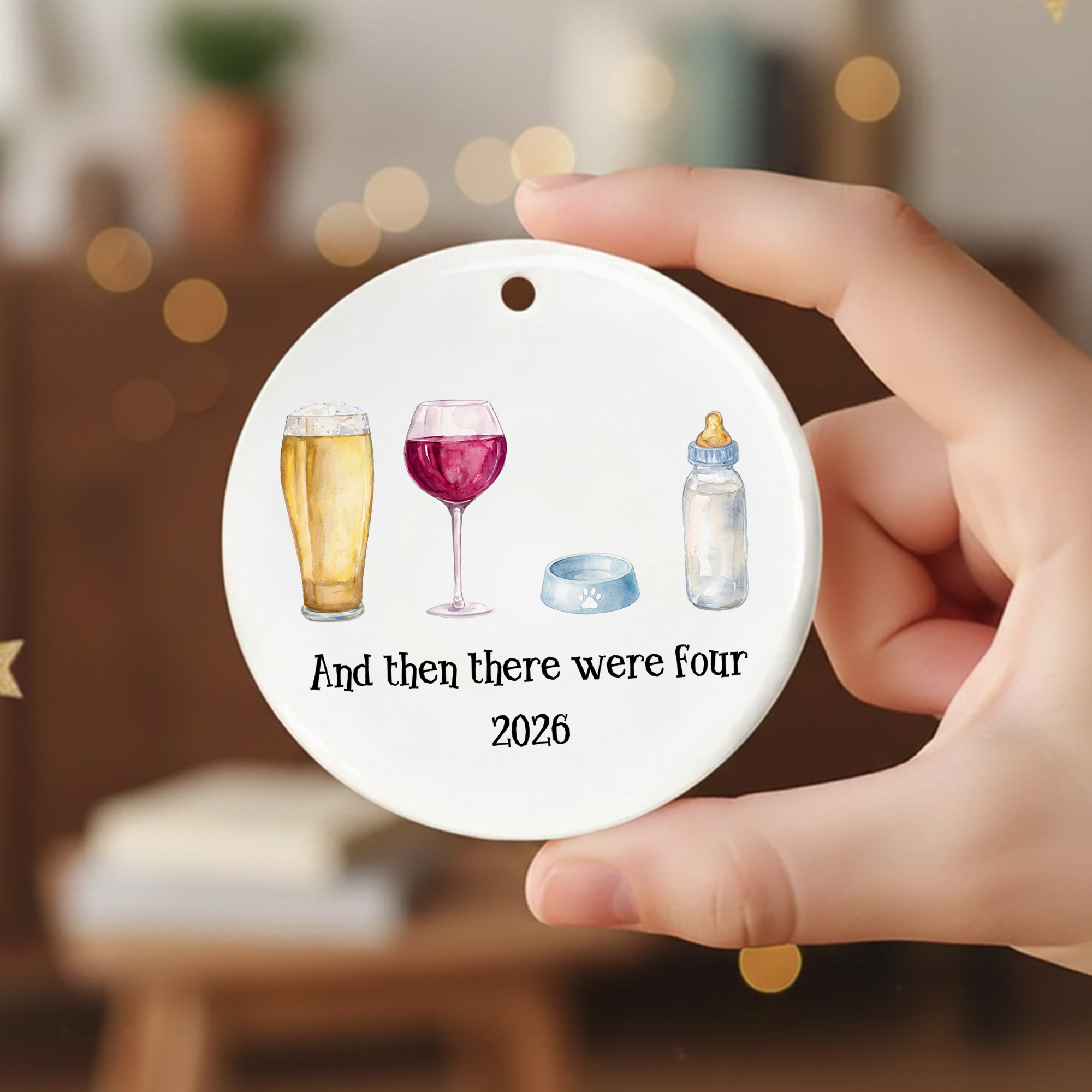 Personalisiertes Bier-Babyflaschen-Keramik-Ornament mit Text und Jahreszahl – Wohnaccessoire, Tauf-, Baby- und Geburtstagsgeschenk für frischgebackene Eltern