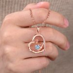 Collar con colgante personalizado de corazón de rosas y piedra natal, con nombre. Joya delicada, ideal como regalo de cumpleaños o aniversario para mujeres y niñas